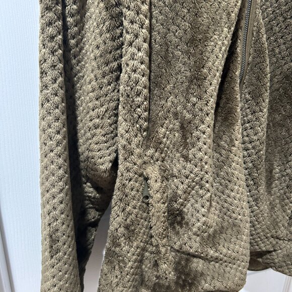***WOMENS COLUMBIA PLUSH ZIPPERED FLEECE*** - Picture 4 of 8